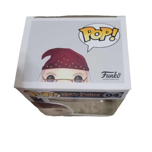 Funko Pop Harry Potter Albus Dumbledore Number 04 vinyl collectible - Picture 5 of 5